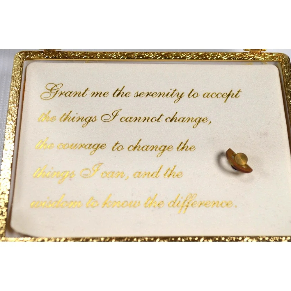 Thomas Kinkade Serenity Prayer Music Box #A39829 Amazing Grace 2005